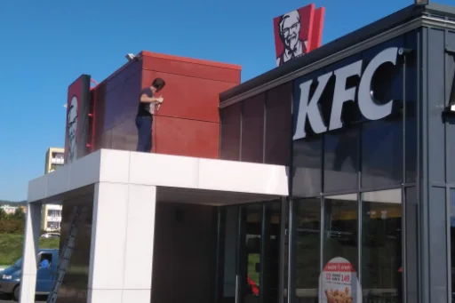 Parní čištění hal washing